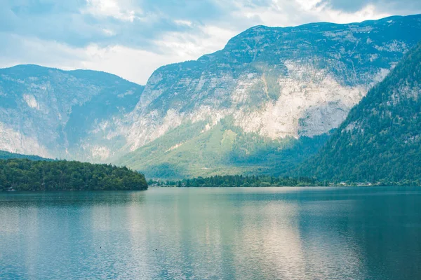Yazın Hallstatt Denizi manzara fotokopi alanı