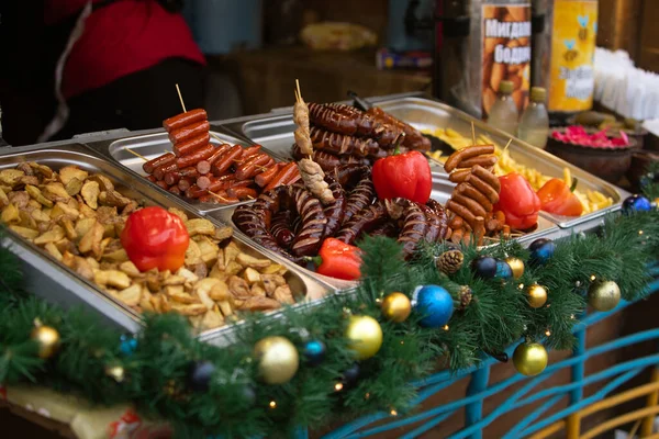 乌克兰利沃夫 2019年1月4日 街头食品节汉堡包和热狗关门 — 图库照片