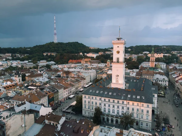 Vista Aerea Della Torre Dell Orologio Campana Lviv Sul Tramonto — Foto Stock