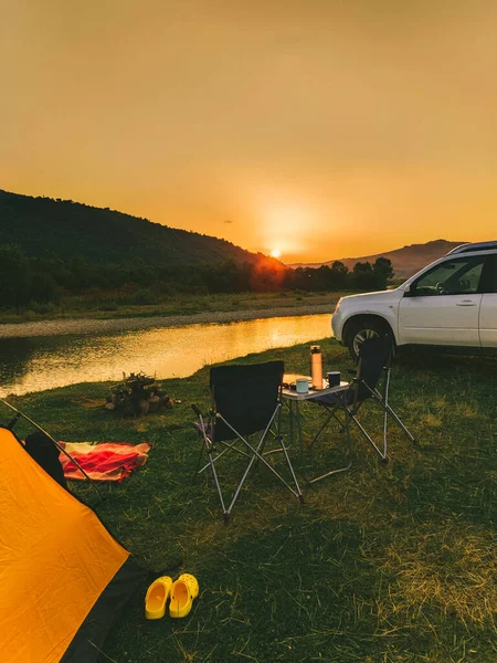 Car Travel Concept Camping Place Mountains River Copy Space — Stock Photo, Image