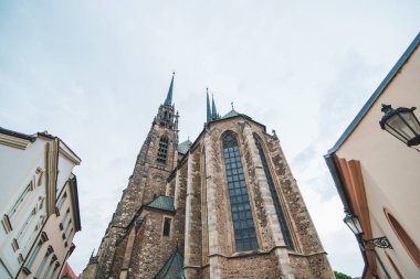 Aziz Peter ve Paul Katedral Kilisesi Brno Czech Cumhuriyeti 'ni kapatıyor.