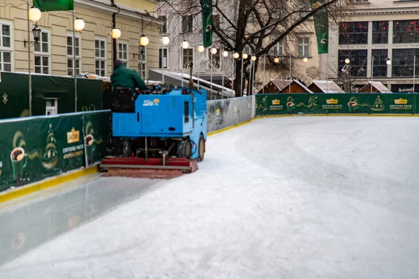 Lviv Ukraine Januar 2018 Eisbahn Reinigung Copy Space — Stockfoto