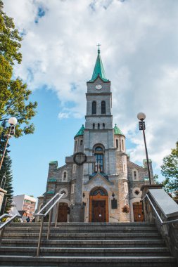 Yaz zamanı Zakopane Poland Tatra Dağları 'ndaki kilise