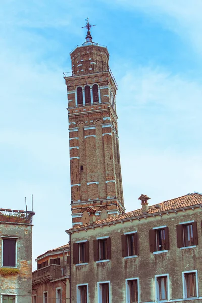Наклонная Башня Венеции Санто Стефано Кампаниле Летнее Время — стоковое фото