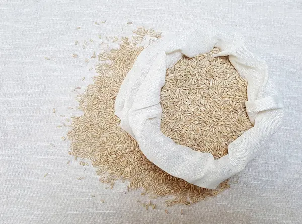 Oats in the fabric pouch