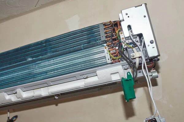 Split air conditioner closeup repair and maintenance concept. Th — Stock Photo, Image