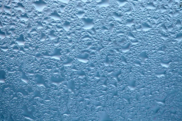 Droppar av kondenserad ånga, vattendroppar. Närbild av detalj — Stockfoto
