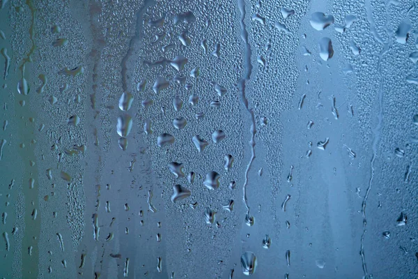 Tropfen Kondenswasser, Wassertropfen. Nahaufnahme Detail der Feuchtigkeit — Stockfoto