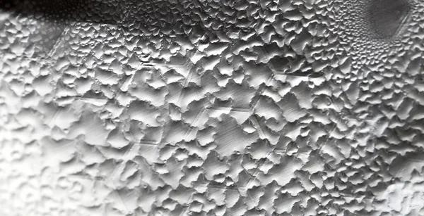 Gotas Água Folha Cinza Fundo Branco Textura Gota Água Colorida — Fotografia de Stock