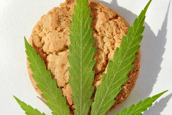 Galletas Con Hoja Cannabis Marihuana Macro Cannabis Cbd Cannabidiol Concepto — Foto de Stock