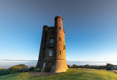 Broadway Tower Sunrise clipart