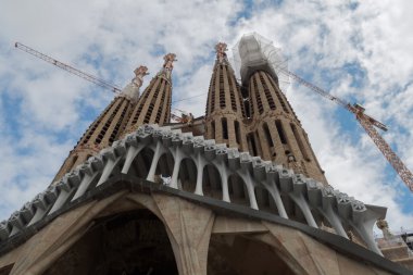 Barselona sagrada aile inşaatı.