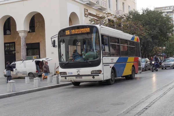 Thessaloniki minibüs toplu taşıma.