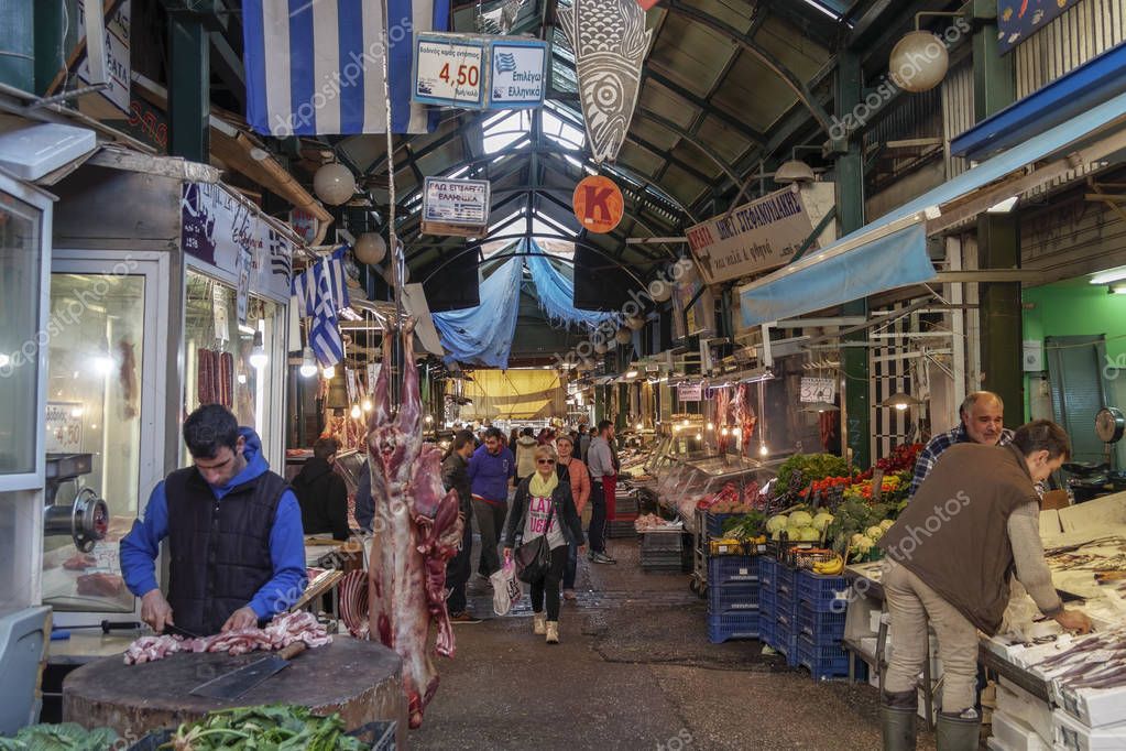 The area includes shops and restaurants preferred by locals and visitors.