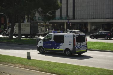 Şehir merkezini devriye polis van.