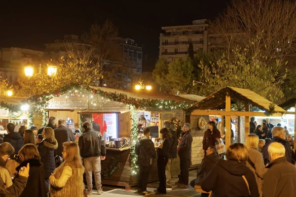 Salónica, Grécia - 17 de Dezembro de 2019: Decorações de Natal na Praça Aristotélica . — Fotografia de Stock