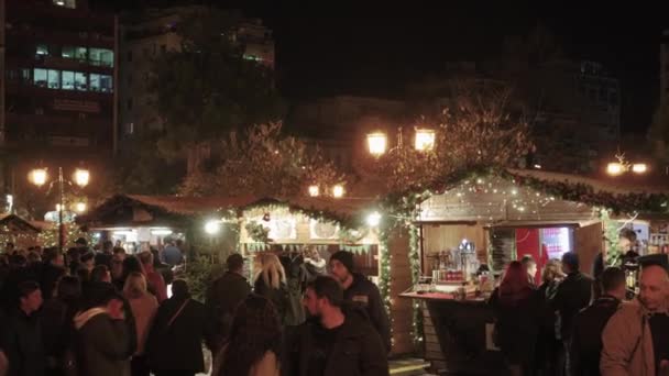 テッサロニキ ギリシャ 12月15 2019 アリストテレス広場でクリスマスの装飾 メインシティスクエアの北部でのお祝いのインストールの夜景 — ストック動画
