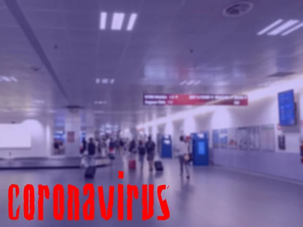 Cestující Letišti Nelétají Covid Světová Epidemie Koncepce Rozostřený Dav Zavazadly — Stock fotografie