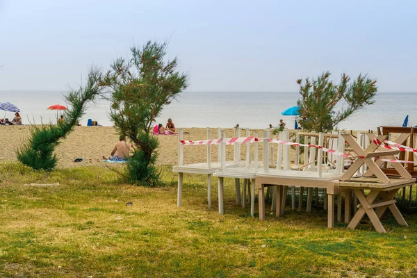 Neoi Epivates Grecia Los Bares Vacíos Playa Preparan Para Abrir — Foto de Stock