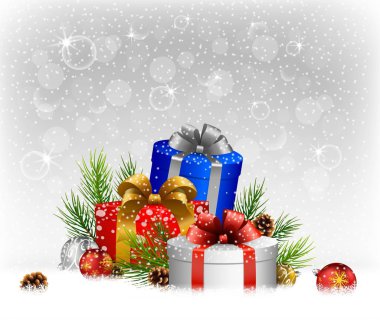 Noel topları ile kar üzerinde hediye, köknar ve çam koni