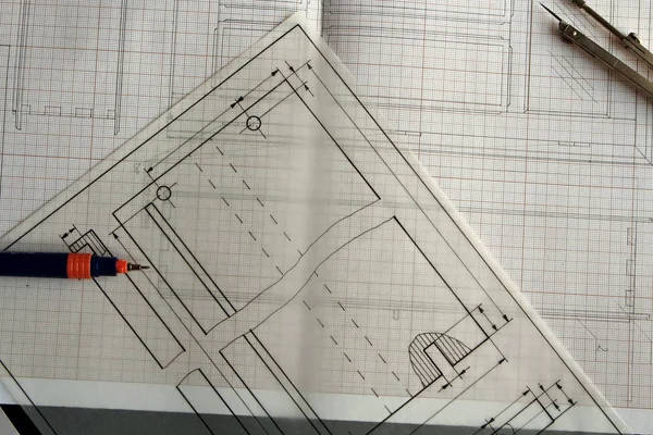 Praca przy rysunku technicznym. — Stok fotoğraf