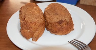 Torrija, Fransız tostu da denir.