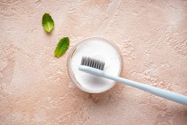 Toothbrush Tooth Powder Beige Background Mint Leaves Flat Lay — Stock Photo, Image