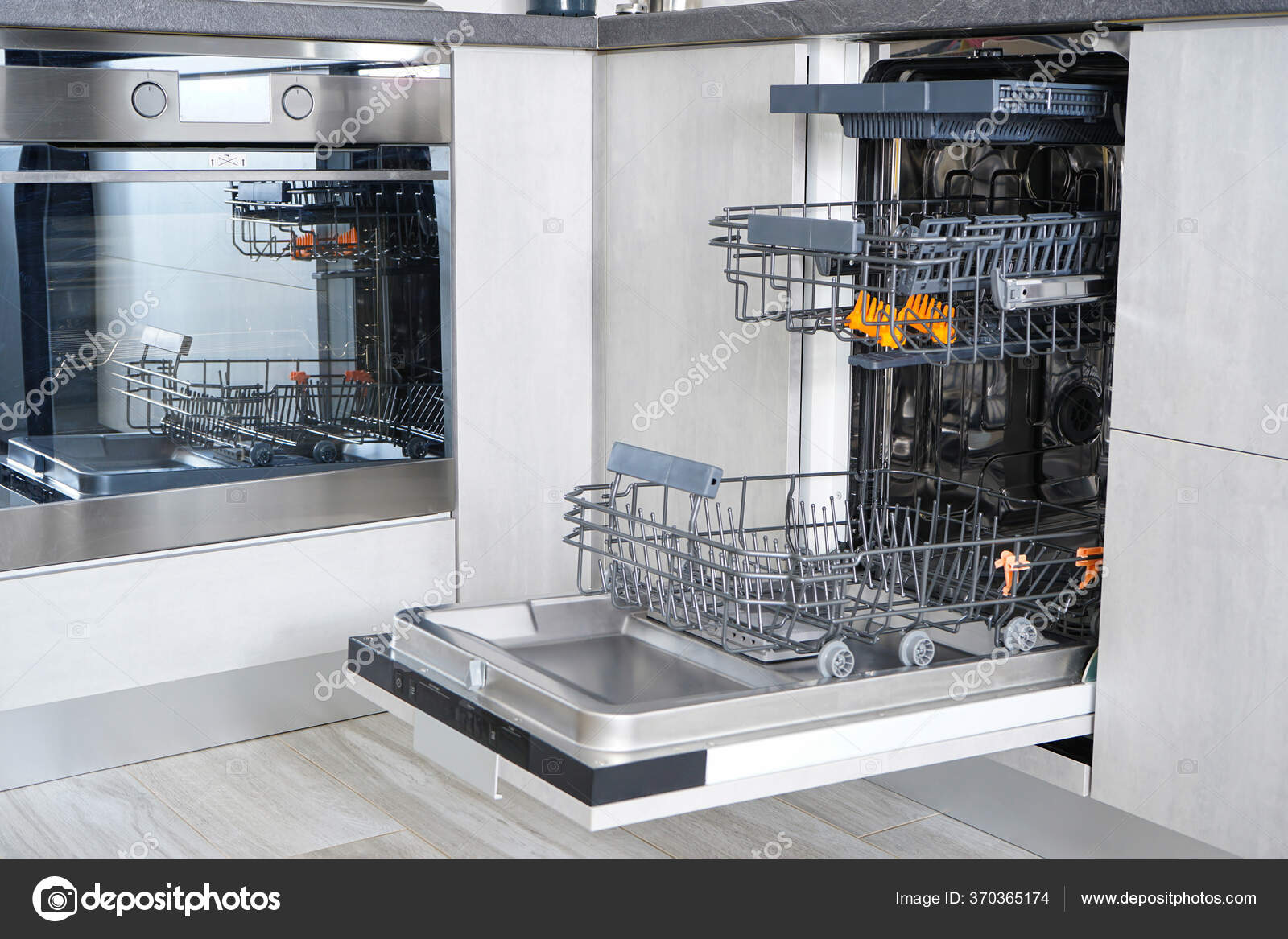 Washing Dishes Dishwasher Open Empty Dishwasher — Stock Photo