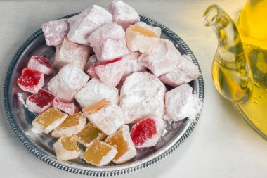 Arapça geleneksel tatlı dönüm lukum, Türk tatlılar.  