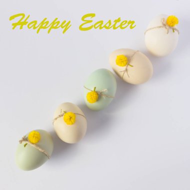 Süslü Paskalya yumurtaları. Metin-Happy easter. Tatil arka plan.