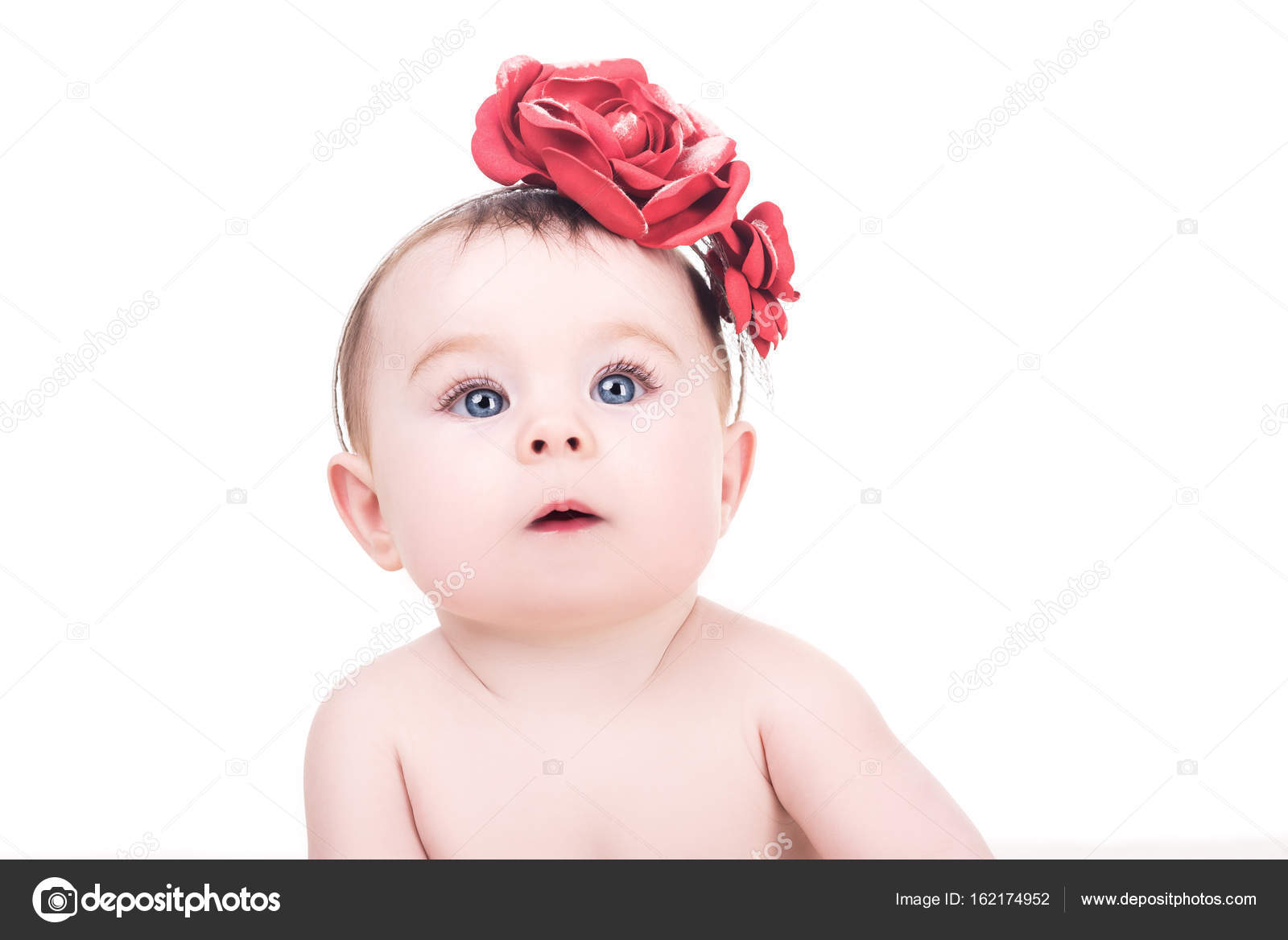 Portrait De Bebe Fille Mignonne Avec Bandeau Avec Des Fleurs Sur Son H Image Libre De Droit Par Irinalapet C Portrait De Bebe Fille Mignonne Avec Bandeau Avec Des Fleurs Sur Son H Image Libre De Droit Par Irinalapet C