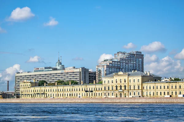 Petersburg Russland Sommer 2019 Newa Pirogovskaya Embankment Das Gebäude Des Stockbild
