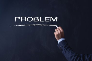 işadamı tahtaya yazma