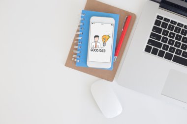  smartphone ekran üzerinde yazıt
