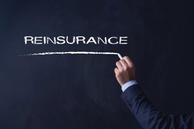 işadamı tahtaya yazma