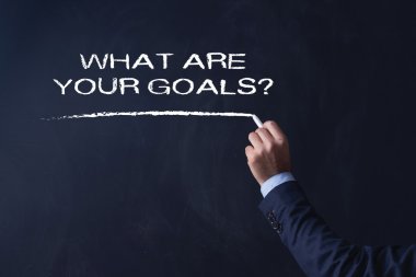 işadamı tahtaya yazma