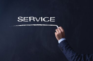 işadamı tahtaya yazma