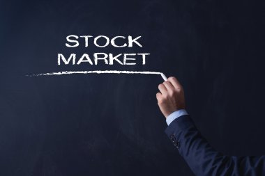 işadamı tahtaya yazma