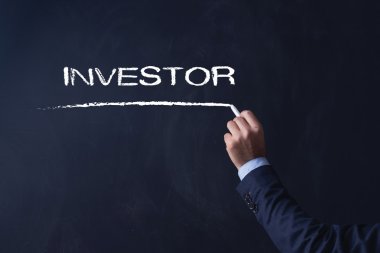 işadamı tahtaya yazma