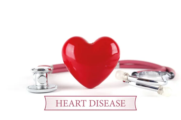 Stetoscopul și inima roșie — Fotografie, imagine de stoc