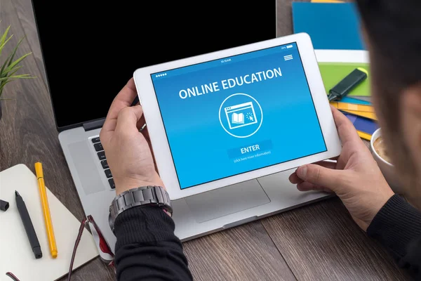 Çevrimiçi Eğitim kavramı 