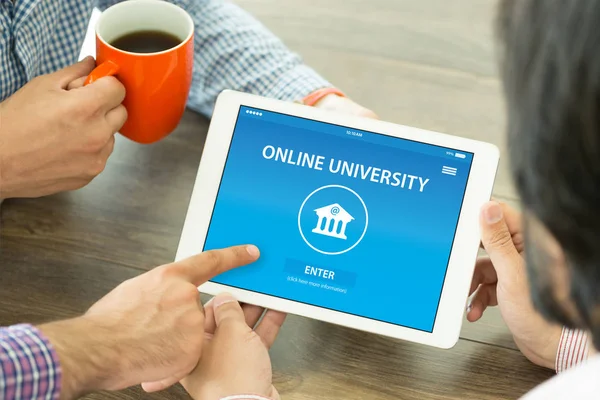 Online univerzity koncept — Stock fotografie