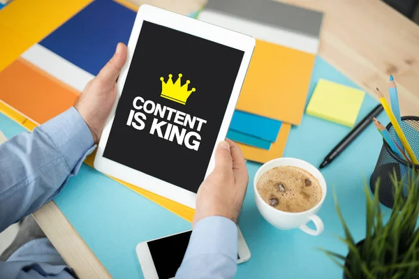 CONTENT IS KING CONCEPT — Stock Photo, Image