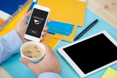 Dağıtım kavram ekranda