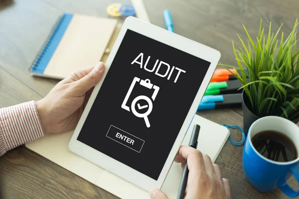 Concepto AUDIT en pantalla — Foto de Stock