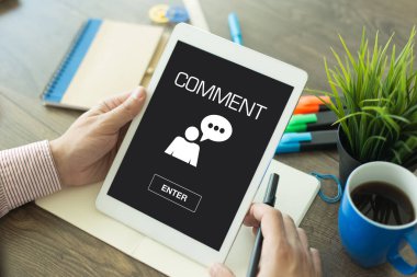 Yorum kavram ekranda 