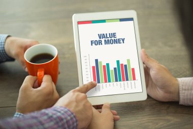 İş Çizelgeler ve grafikler ekran üzerinde 