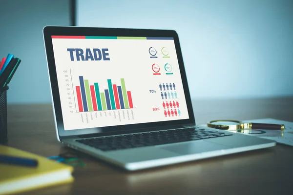 Affärsdiagram och grafer på skärmen — Stockfoto