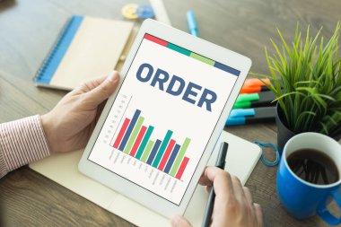 İş çizelgeleri grafikleri ekranda