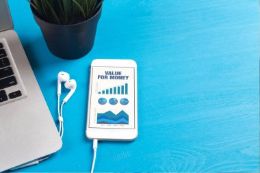 İş Çizelgeler ve grafikler ekran üzerinde 